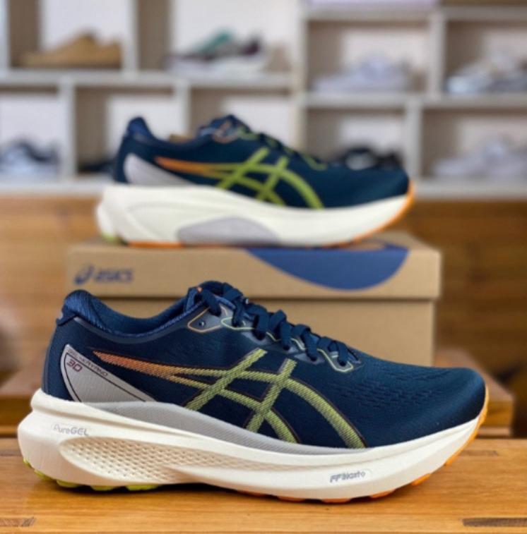 ASICS GEL-KAYANO 30