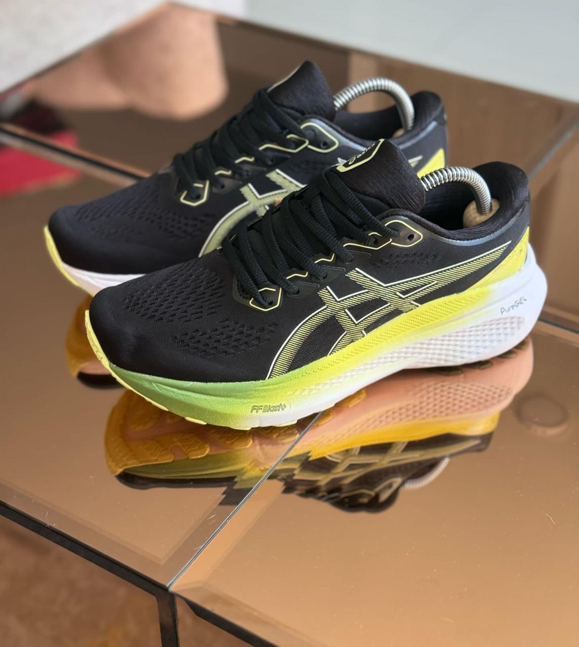 ASICS GEL-KAYANO 30