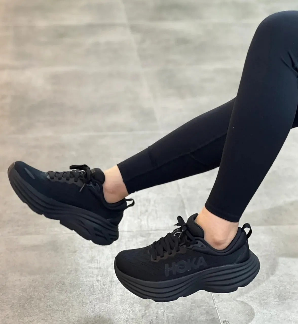 HOKA BONDI 8